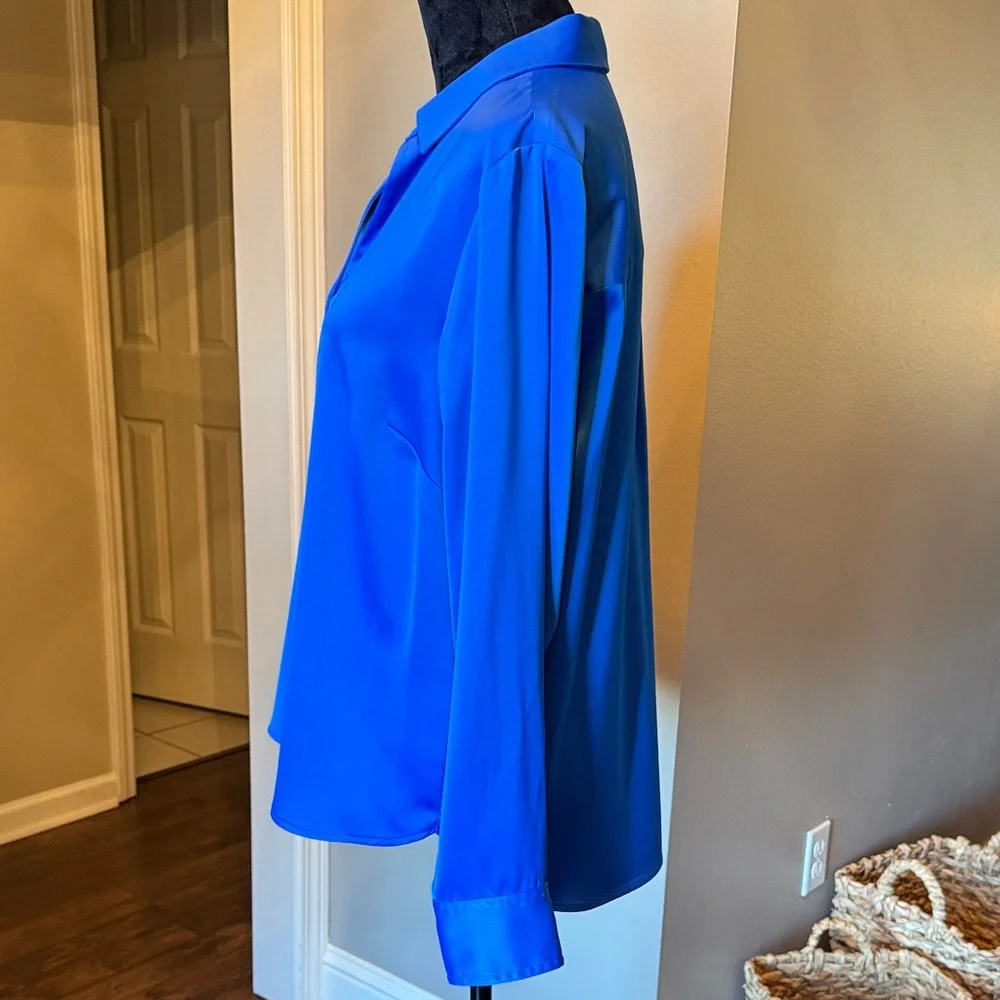 Candace Cameron Bure Vibrant Blue Blouse - Picture 2 of 5